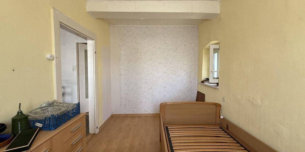 Einfamilienhaus Naumburg - 5 Zimmer, 91 m&sup2;, 65.000&euro; | Angebot:26684654