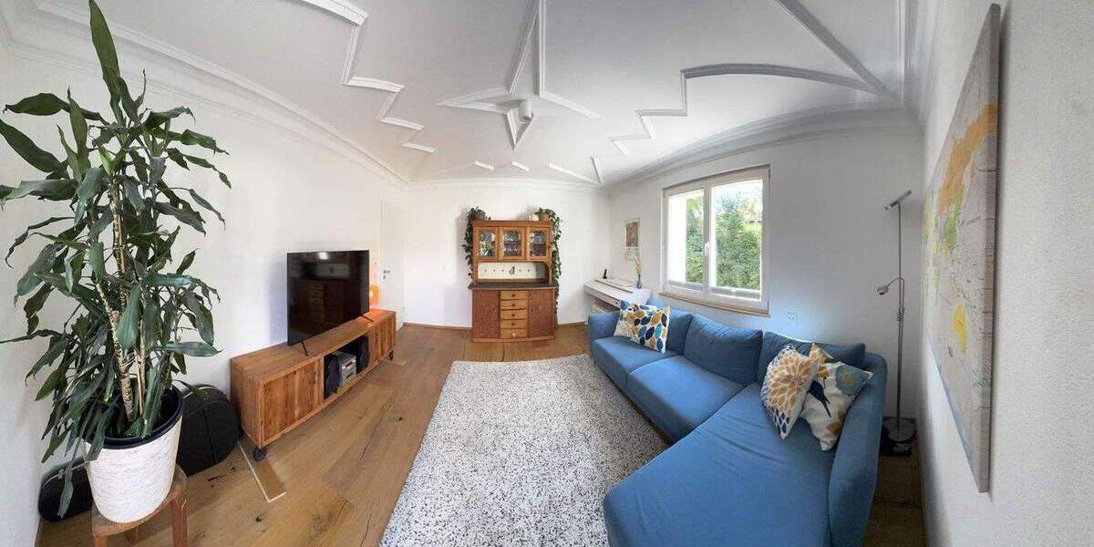 Exklusiv saniertes Einfamilienhaus mit Garten, Terrasse & Smart-Home 8 zimmer