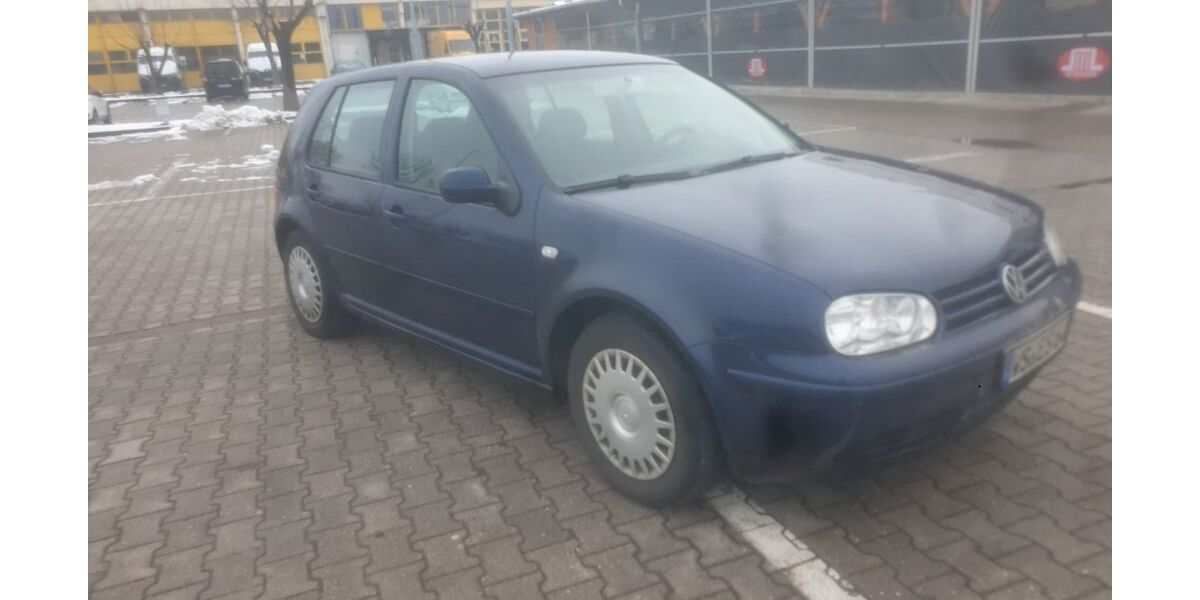 VW Golf 143.500 km 1.750 &euro; Rosenheim 83026