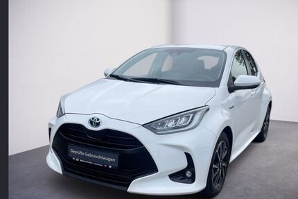 Toyota Yaris 13.000 km 18.450 € Kaltenkirchen 24568