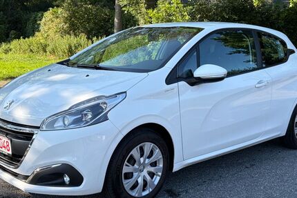 Peugeot 208 140.000 km 5.300 &euro; Kastorf 23847
