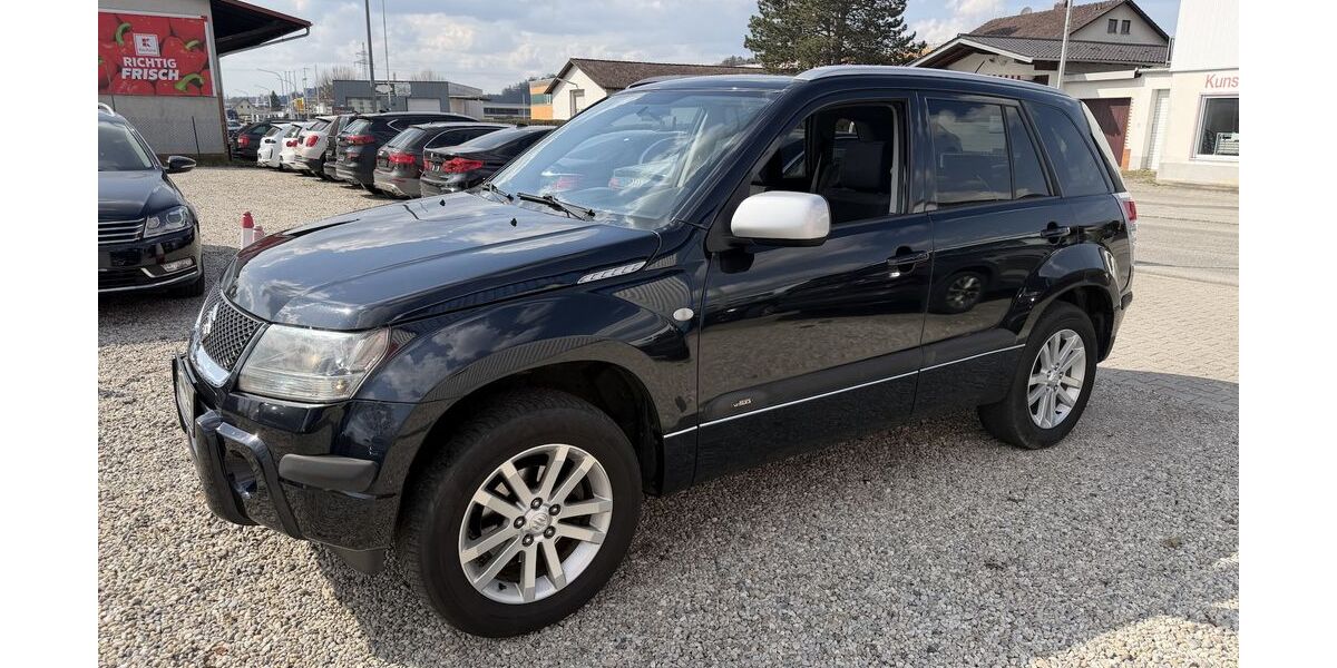 Suzuki Grand Vitara 159.600 km 3.590 &euro; Altdorf / Landshut 84032