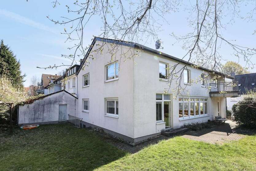 Haus zum Kaufen in Essen, Holsterhausen 699.000 € 262 m²