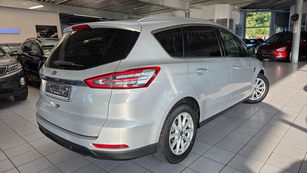 Ford S-Max 60.000 km 18.800 &euro; Salzkotten 33154