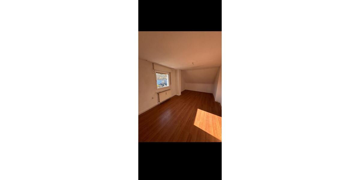 Mehrfamilienhaus, Wohnhaus Herdorf - 8 Zimmer, 229 m&sup2;, 145.000&euro; | Angebot:27121617