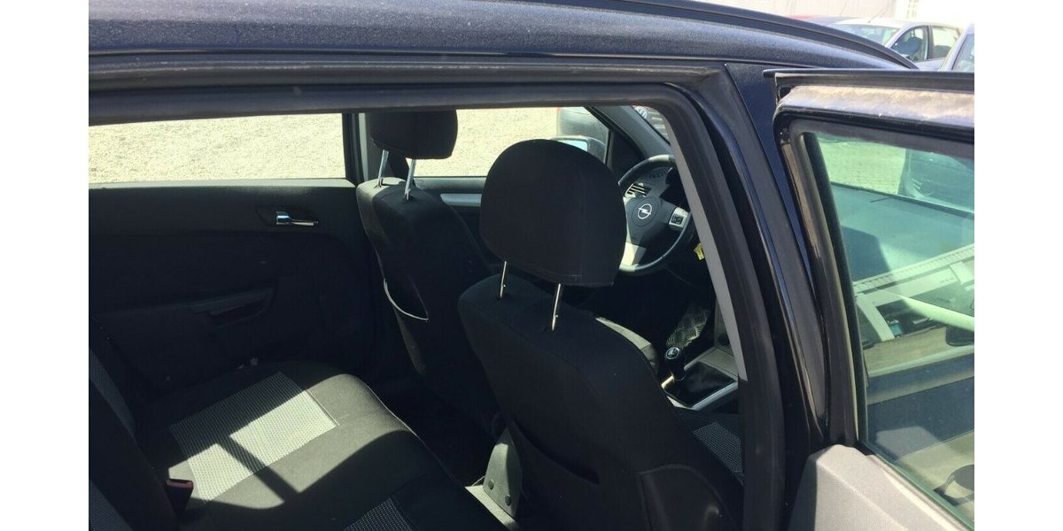 Opel Astra Kombi,AHK,Edition ,Tüv 03/28! 311.000 km 850 &euro; Himmelkron 95502