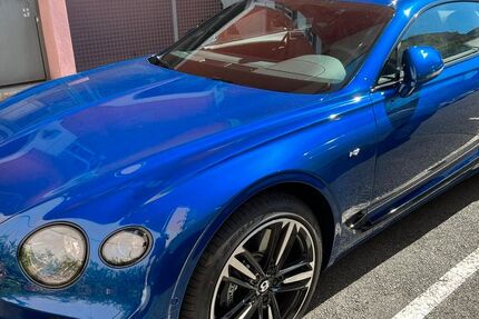 Bentley Continental GT 2.600 km 213.010 &euro; Kelsterbach 65451