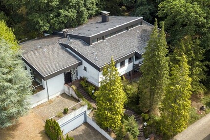 Exklusives Wohnen in bester Lage – Architektenhaus mit Wellnessbereich und großer Einliegerwohnung - Haus Schmelz | Angebot:27368464
