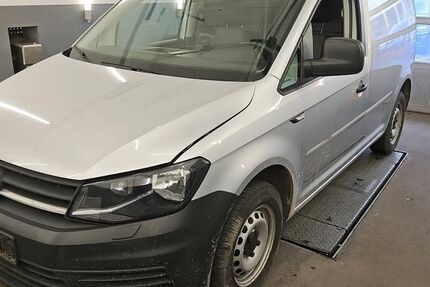 VW Caddy 48.897 km 14.979 &euro; Wittingen 29378