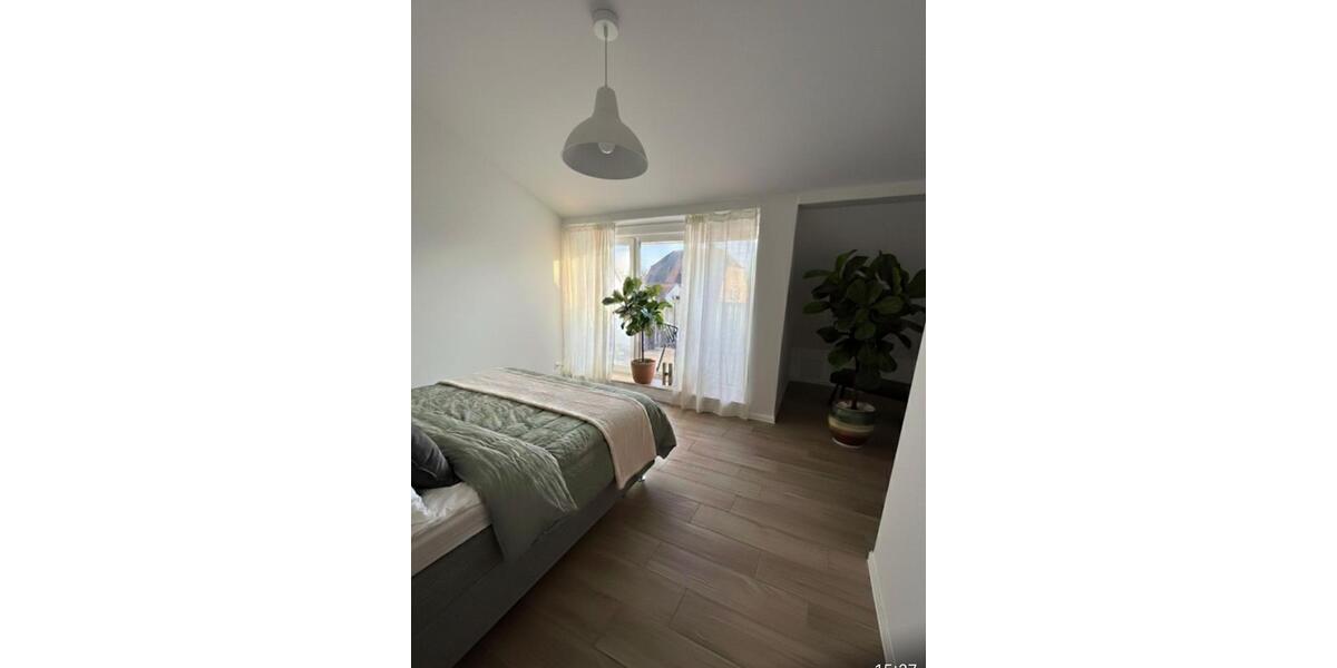 Vermietung Reihenhaus - Mitte 5 zimmer