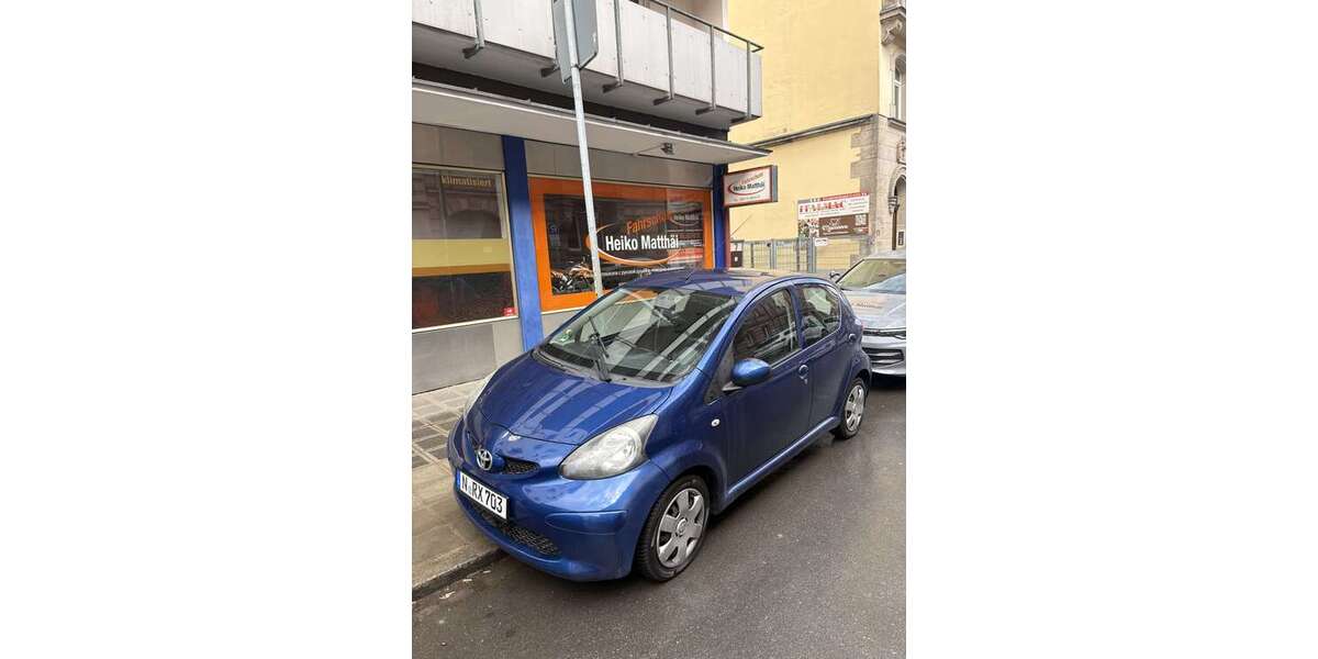 Toyota Aygo 148.000 km 1.690 &euro; Oberasbach, St 90522