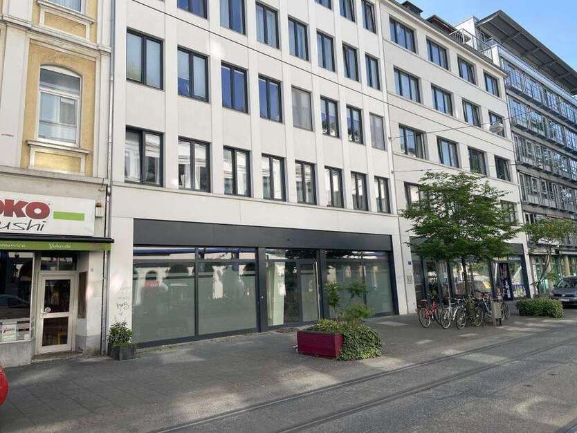 Einzelhandel in Braunschweig 1.780 € 178 m²