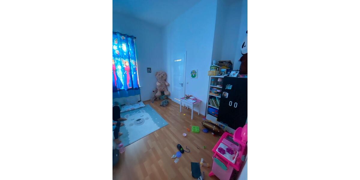 Erdgeschoßwohnung Hanau Lamboy - 4 Zimmer, 120 m&sup2;, 600&euro; | Angebot:26632479