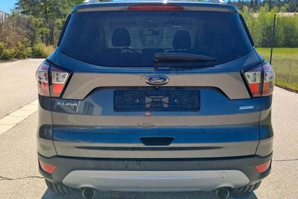 Ford Kuga 90.490 km 10.750 &euro; Burglengenfeld 93133