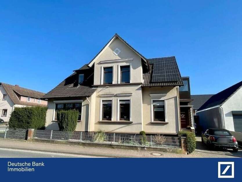 Haus zum Kaufen in Hessisch Oldendorf 269.000 € 200 m²