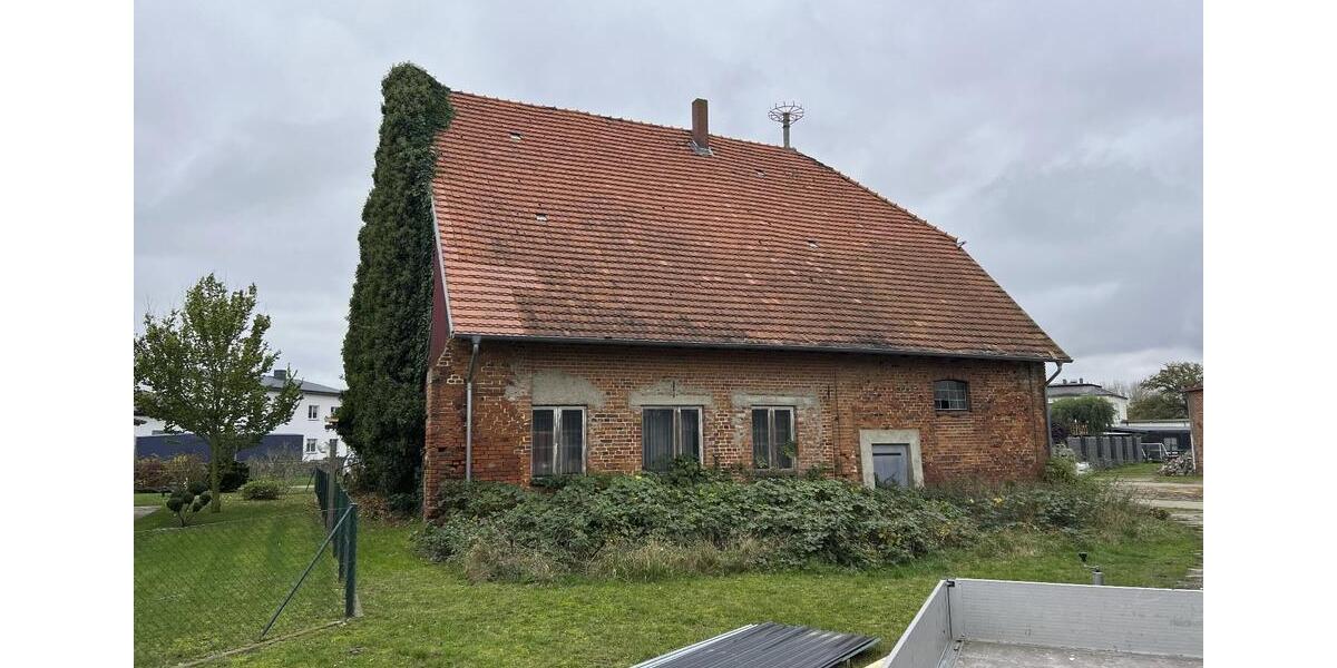 Mehrfamilienhaus, Wohnhaus Lübz - 4 Zimmer, 400 m&sup2;, 45.000&euro; | Angebot:27126027
