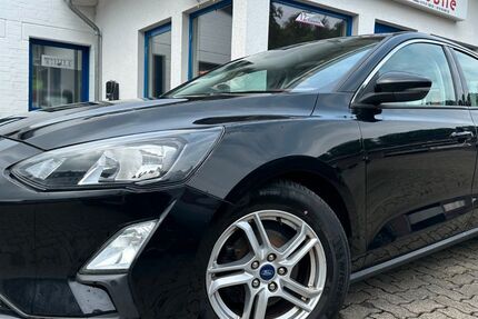 Ford Focus 115.000 km 12.849 &euro; Gummersbach (Zwischen Toom Markt und ATU) 51645