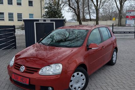 VW Golf 215.000 km 2.500 &euro; Heyrothsberge Bideritz 39175