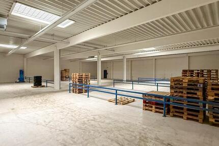 Lagerfläche mit ca. 500m? | Teilfläche mit Rolltor & LKW Rampe zimmer