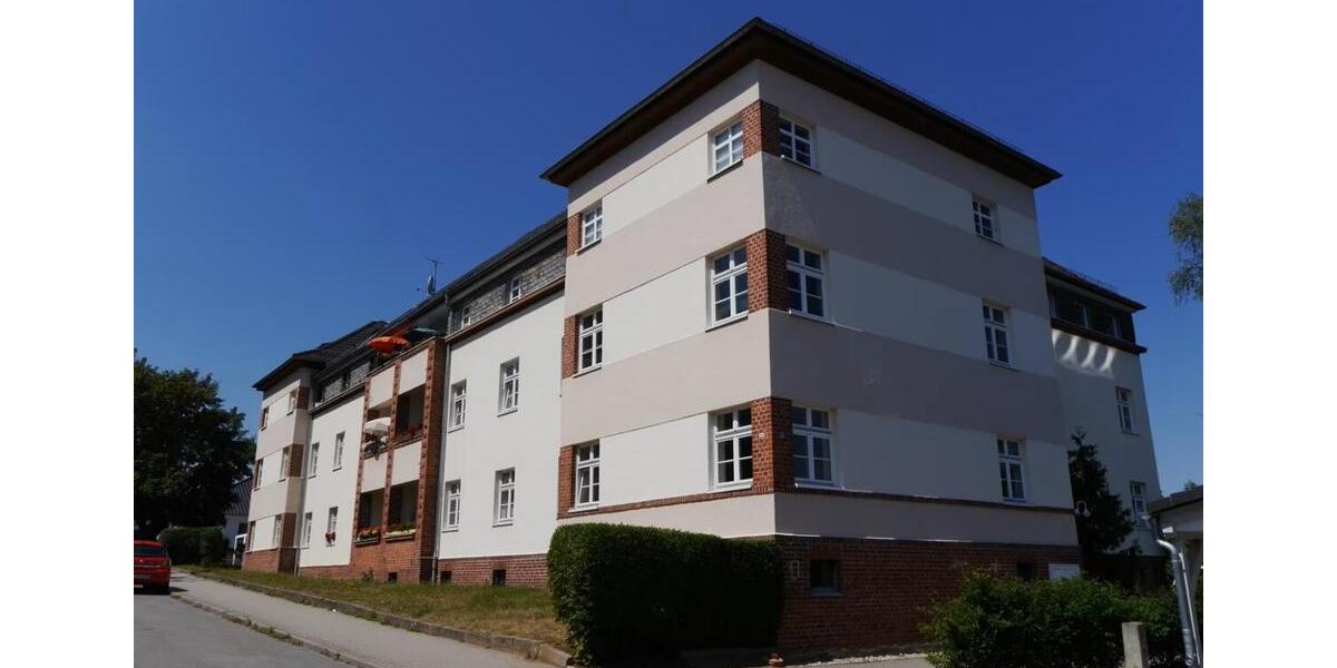 Erdgeschoßwohnung Crimmitschau - 2 Zimmer, 61 m&sup2;, 320&euro; | Angebot:25438201