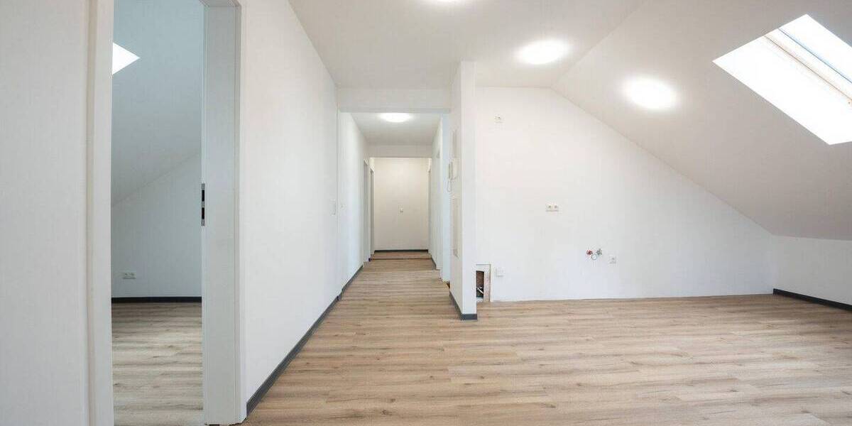 Etagenwohnung Buchenberg - 4 Zimmer, 129 m&sup2;, 1.550&euro; | Angebot:26866287