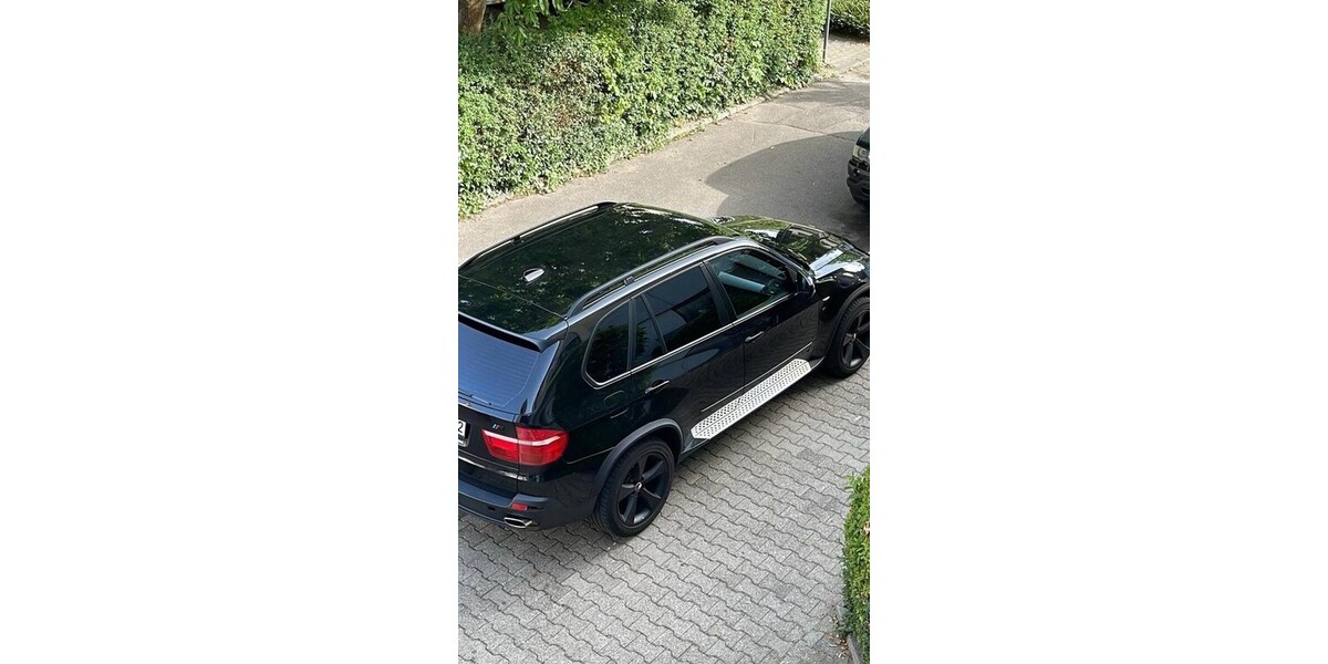 BMW X5 320.000 km 8.500 &euro; Catania 