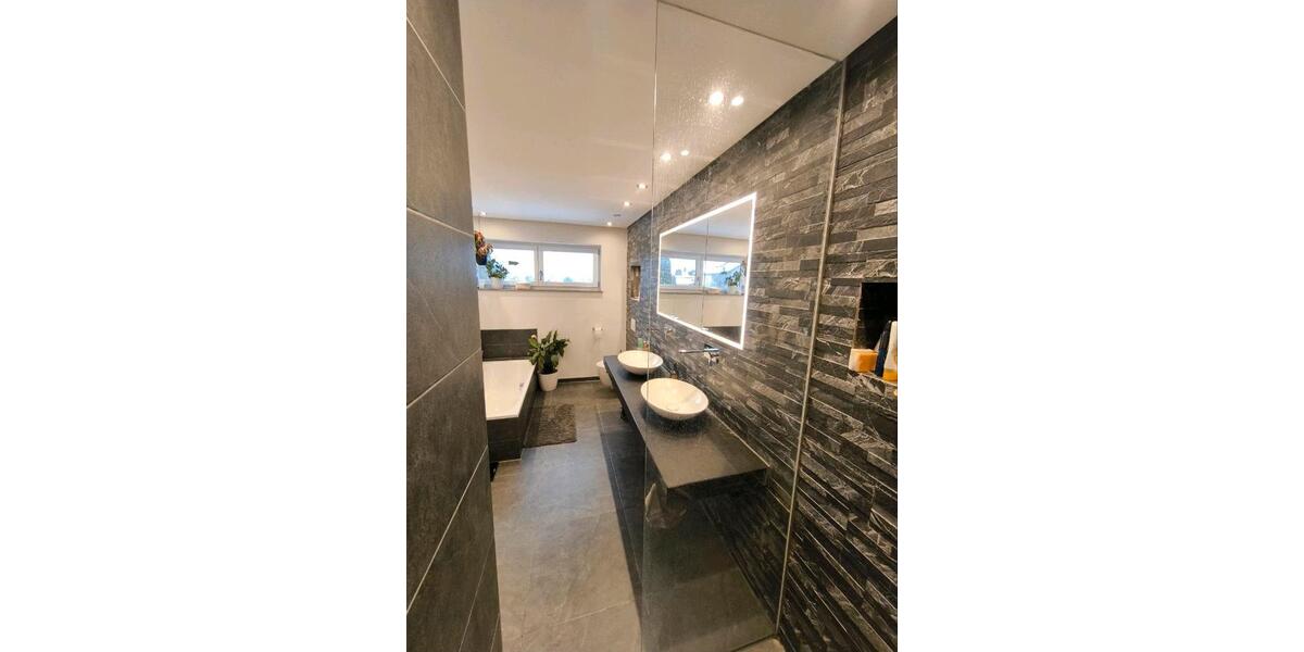 Etagenwohnung Lachen - 3 Zimmer, 97 m&sup2;, 425.000&euro; | Angebot:27108407