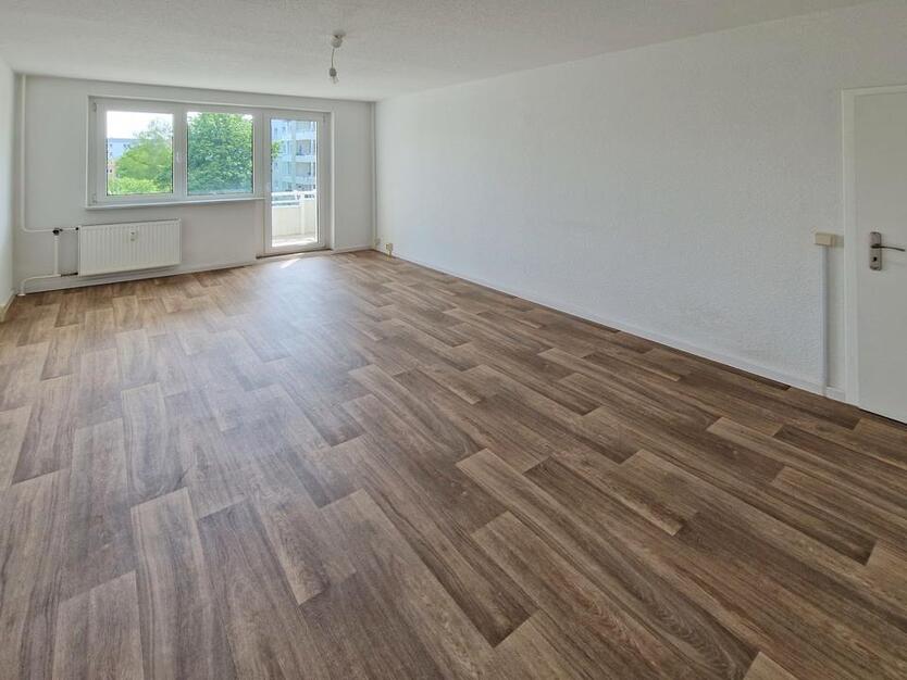 Modernes Bad+Balkon zum Relaxen - Alles dabei! Herbstaktion: Spare 2NKM bei Einzug bis 31.12.2025!* zimmer