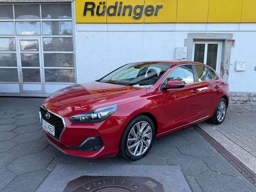 i30