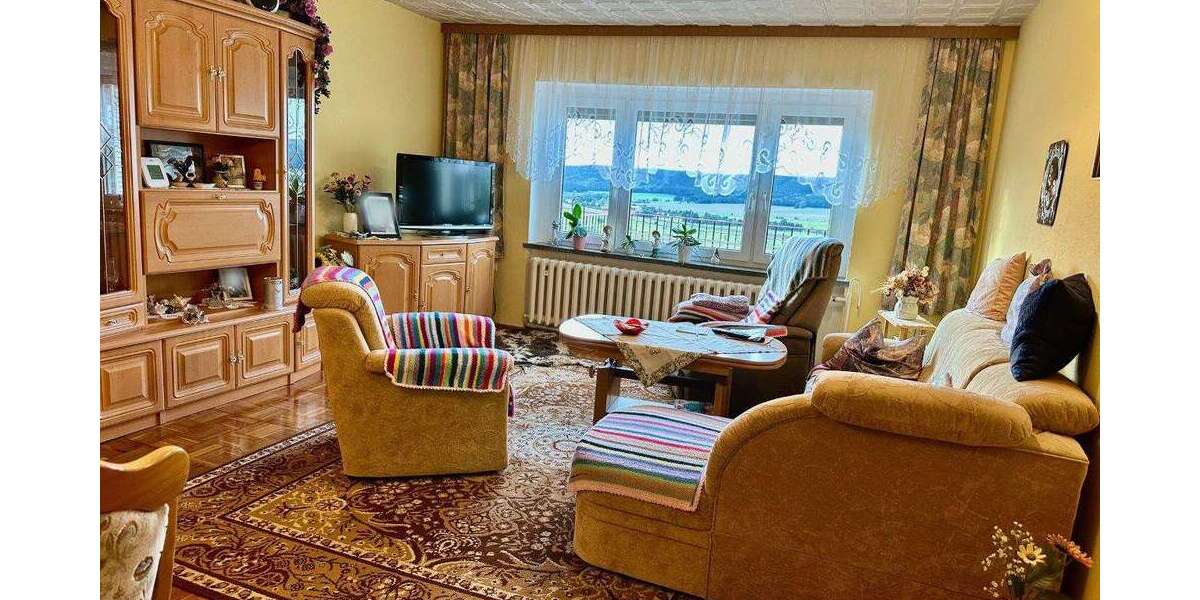 Bungalow - EinZweifamilienhaus mit Wintergarten und tollem Ausblick - Einfamilienhaus Unterwellenborn | Angebot:25809411