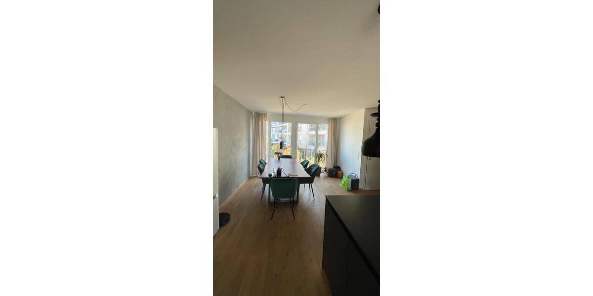 Etagenwohnung Freiburg im Breisgau Haslach - 3 Zimmer, 94 m&sup2;, 2.000&euro; | Angebot:26320968