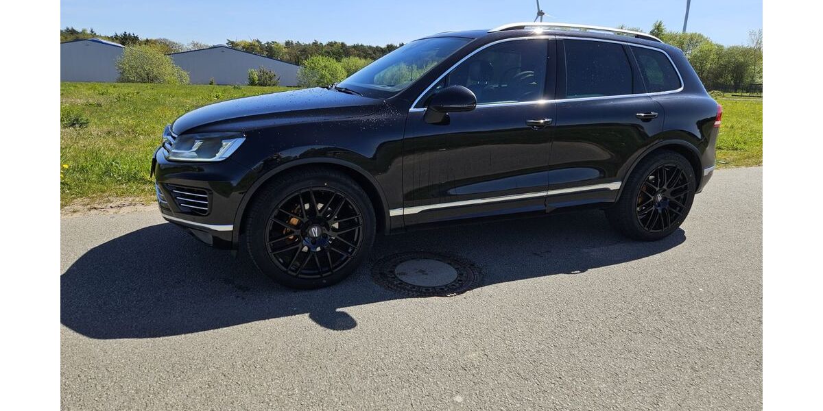 VW Touareg 145.800 km 22.999 &euro; Vrees 49757
