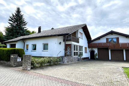 Großzügiges individuelles Anwesen in Igersheim- Ortsnähe 5 zimmer