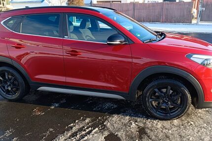 Hyundai TUCSON 118.000 km 15.700 &euro; Witzenhausen/ Roßbach 37216