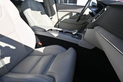 Volvo XC90 58.169 km 59.900 &euro; Jüterbog 14913