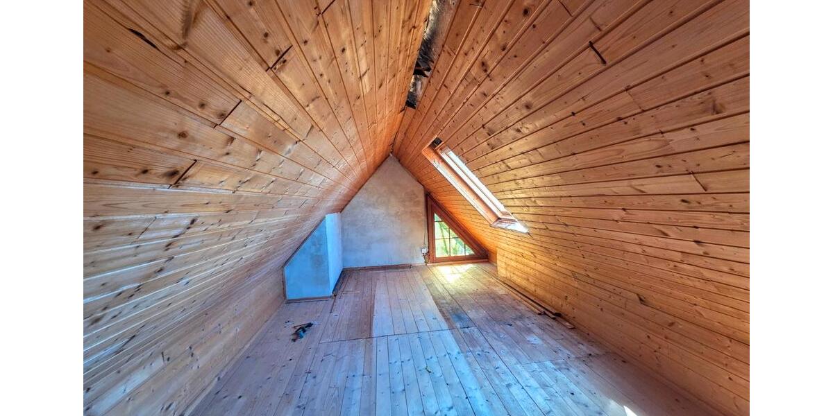 Einfamilienhaus Elsterwerda - 5 Zimmer, 200 m&sup2;, 198.000&euro; | Angebot:26934842