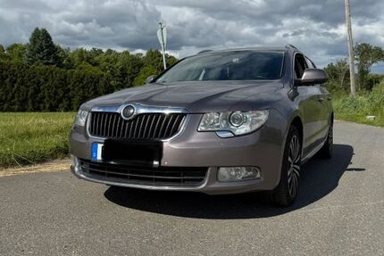 Skoda Superb 217.500 km 4.990 &euro; Weißenfels 06667