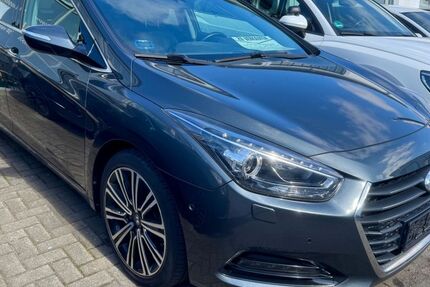 Hyundai i40 72.500 km 13.690 &euro; Lübeck 23554