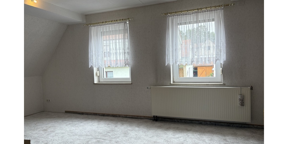 Solides Einfamilienhaus mit Potenzial in ruhiger Lage von Leinefelde-Worbis / OT Wingerode - Einfamilienhaus Leinefelde/ Wingerode | Angebot:25867000