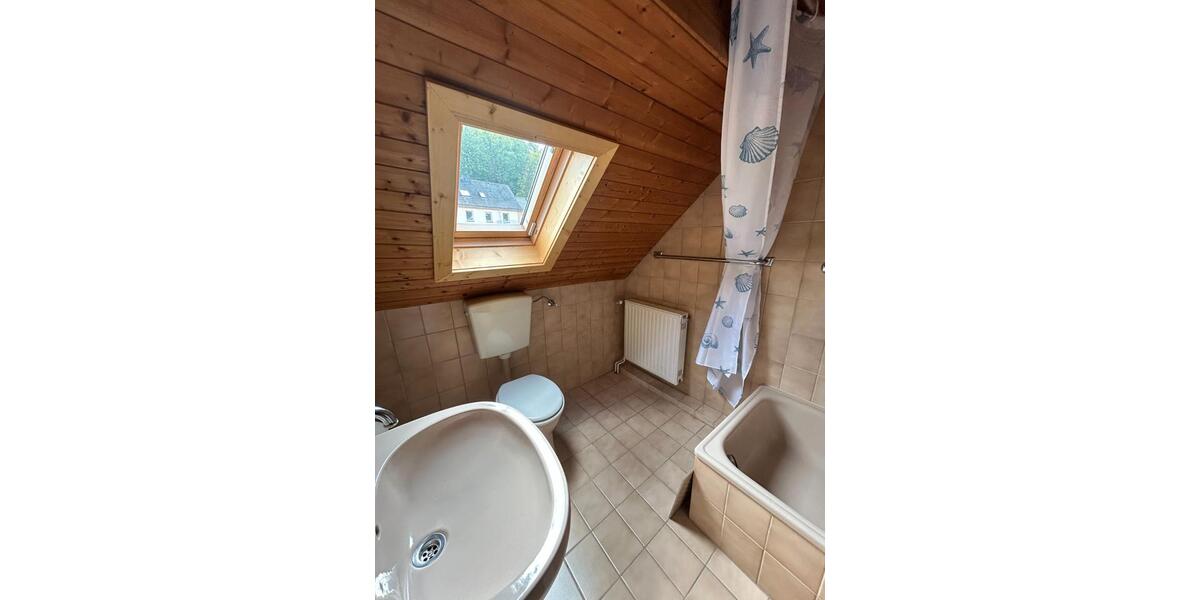 Doppelhaushälfte Olsberg - 3 Zimmer, 210 m&sup2;, 239.000&euro; | Angebot:26537686