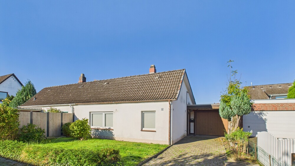 Mit 3D: Charmantes Einfamilienhaus in Buxtehude modernisiert zentrale Lage ideal für Paare & kleine Familien - Doppelhaushälfte Buxtehude | Angebot:26004357