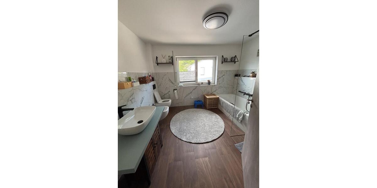 Einfamilienhaus Hohenburg - 6 Zimmer, 154 m&sup2;, 1.800&euro; | Angebot:26677327