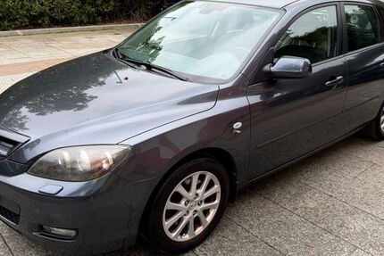 Mazda 3 221.000 km 1.490 &euro; München 81827