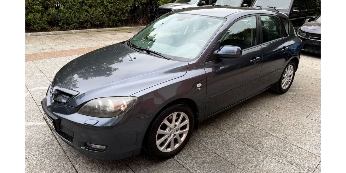 Mazda 3 221.000 km 1.490 &euro; München 81827