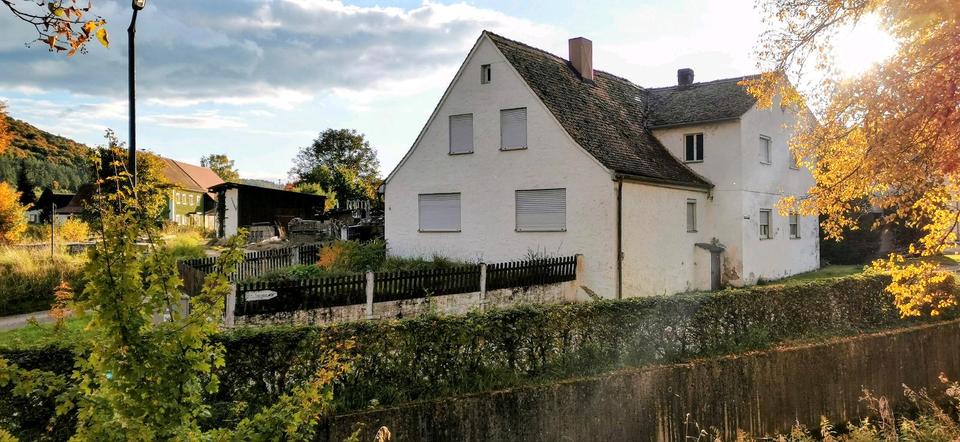 Mehrfamilienhaus, Wohnhaus Treuchtlingen - 11 Zimmer, 184 m&sup2;, 190.000&euro; | Angebot:26942078
