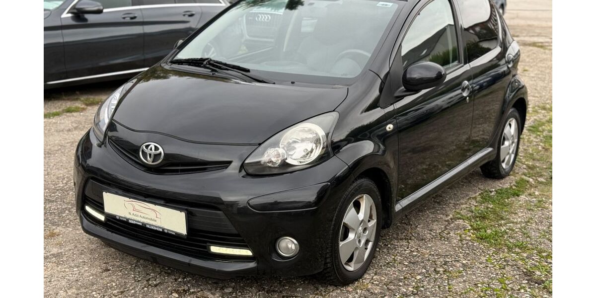 Toyota Aygo (X) 123.000 km 4.100 &euro; Frankfurt am Main 60386