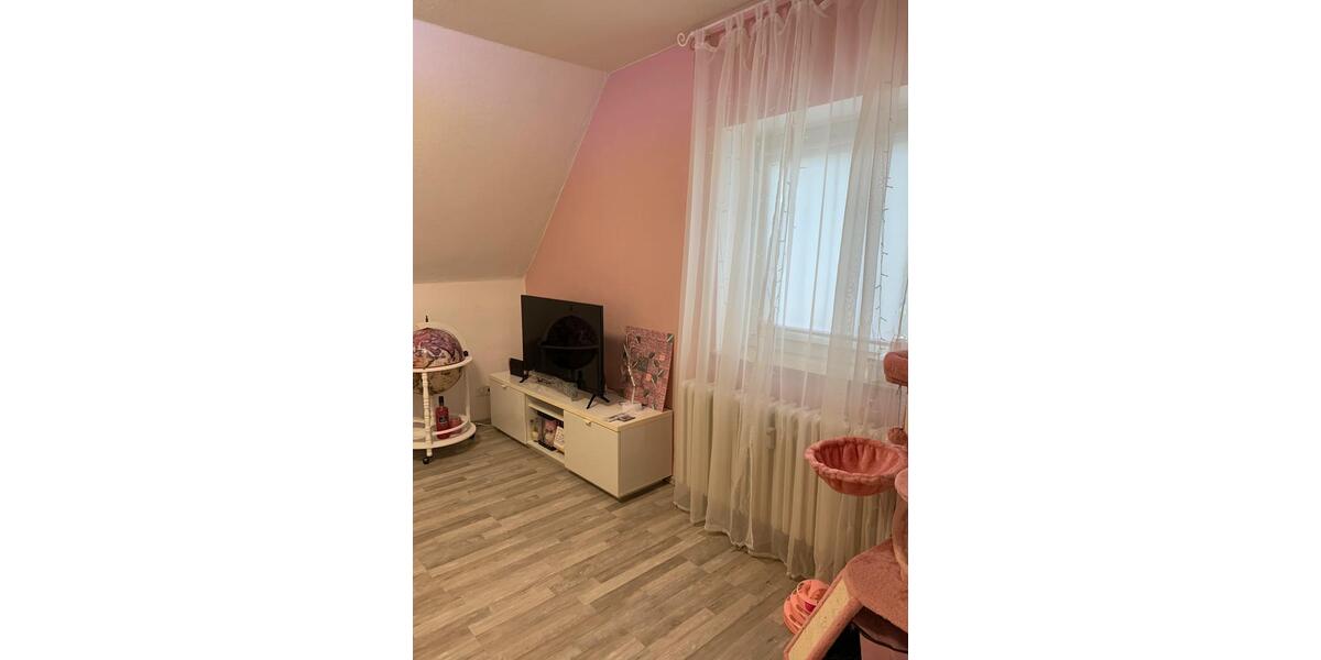 Dachgeschoßwohnung Hattingen - 2.5 Zimmer, 45 m&sup2;, 415&euro; | Angebot:25541379