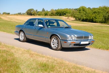 Jaguar XJ 233.056 km 9.900 &euro; Rutesheim 71277