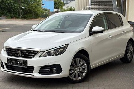 Peugeot 308 115.000 km 8.800 &euro; Berlin 12057