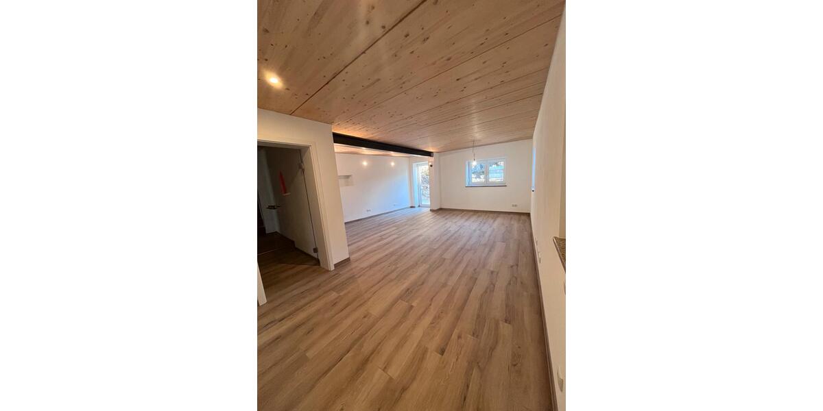 Einfamilienhaus Deggendorf - 3 Zimmer, 110 m&sup2;, 1.485&euro; | Angebot:26452909